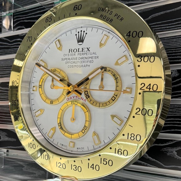 DAYTONA Cosmograph Wall Clock Yellow gold bezel insert and white cream face dial - Picture 2 of 6